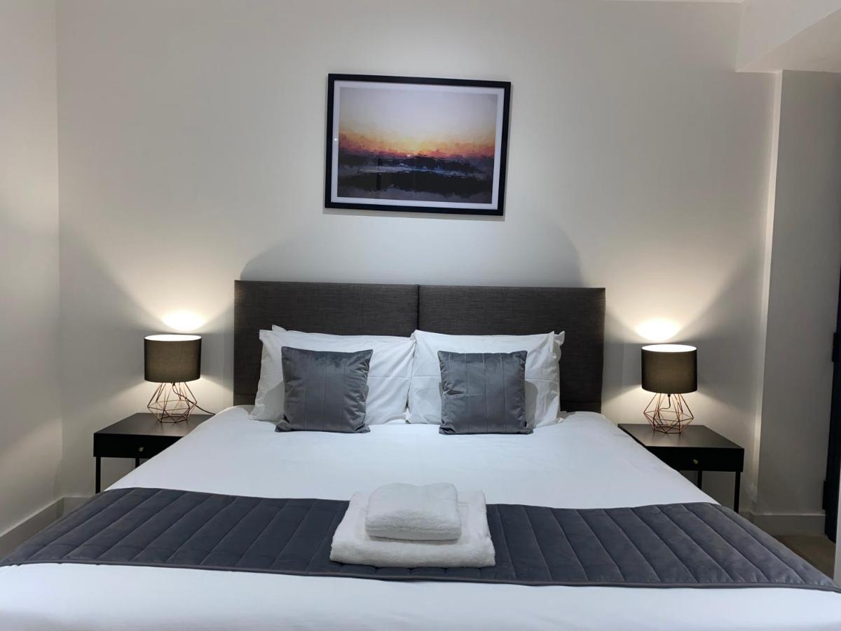 סוליהול Roomotel - Broadoaks Apartments מראה חיצוני תמונה