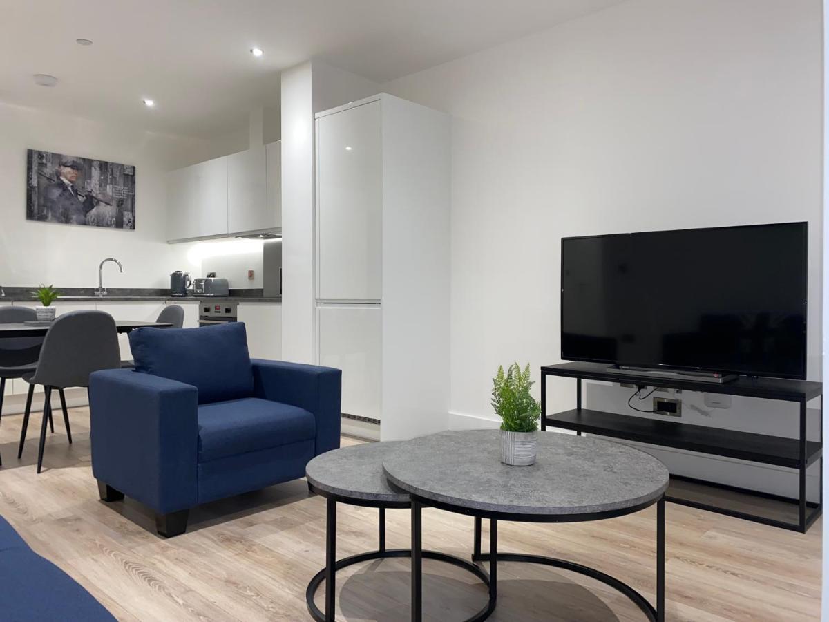 סוליהול Roomotel - Broadoaks Apartments מראה חיצוני תמונה