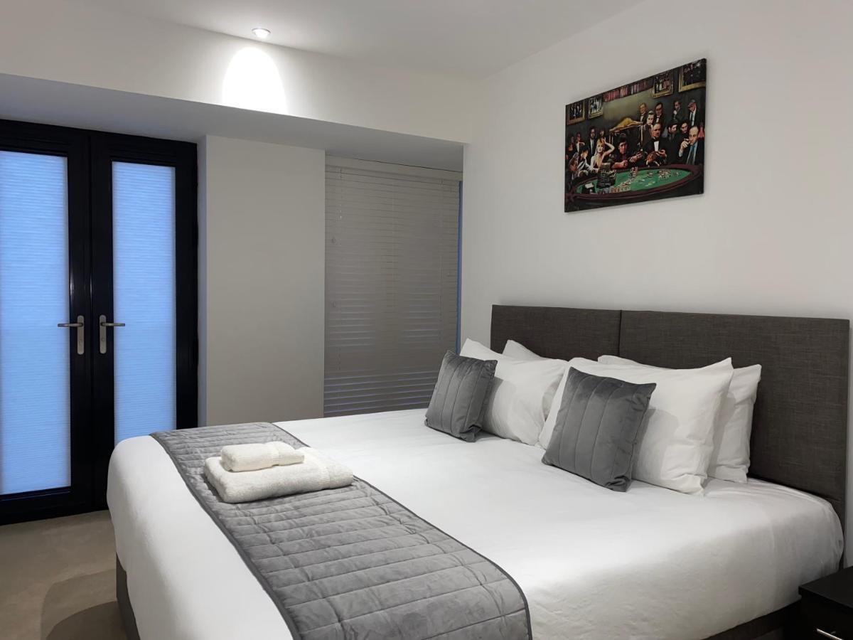 סוליהול Roomotel - Broadoaks Apartments מראה חיצוני תמונה